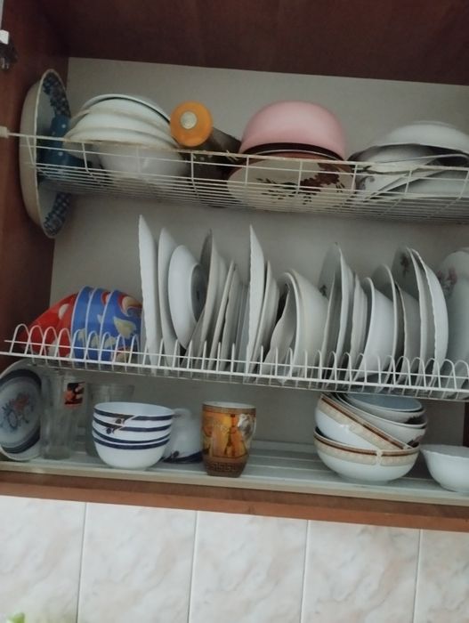 Кухонные  шкафы ,мойка, рабочие