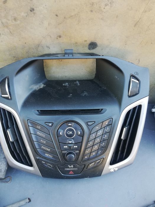 Consolă, cd  ,panou clima  ford focus 3 20 12