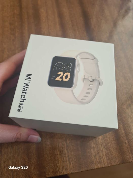 Смарт часовник mi watch