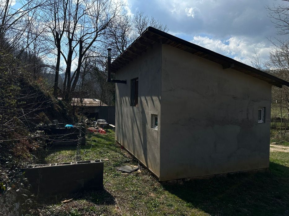 Casa și teren de vânzare în Băcaia , Geoagiu , jud Hunedoara
