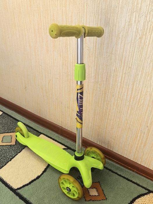 Самокат детский, продам