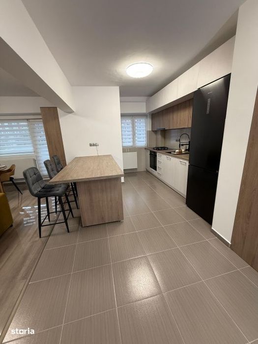 Inchiriere - Apartament cu 3 camere, etaj 2, mobilat si utilat