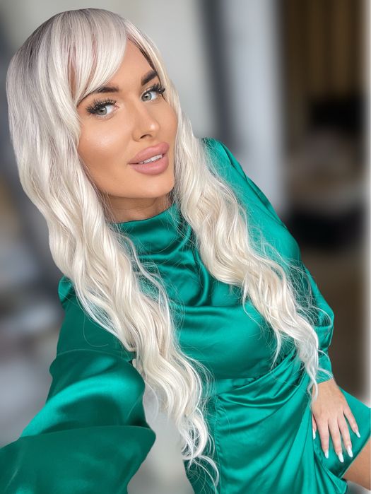 Peruca semi naturala blond deschis + spray peruci