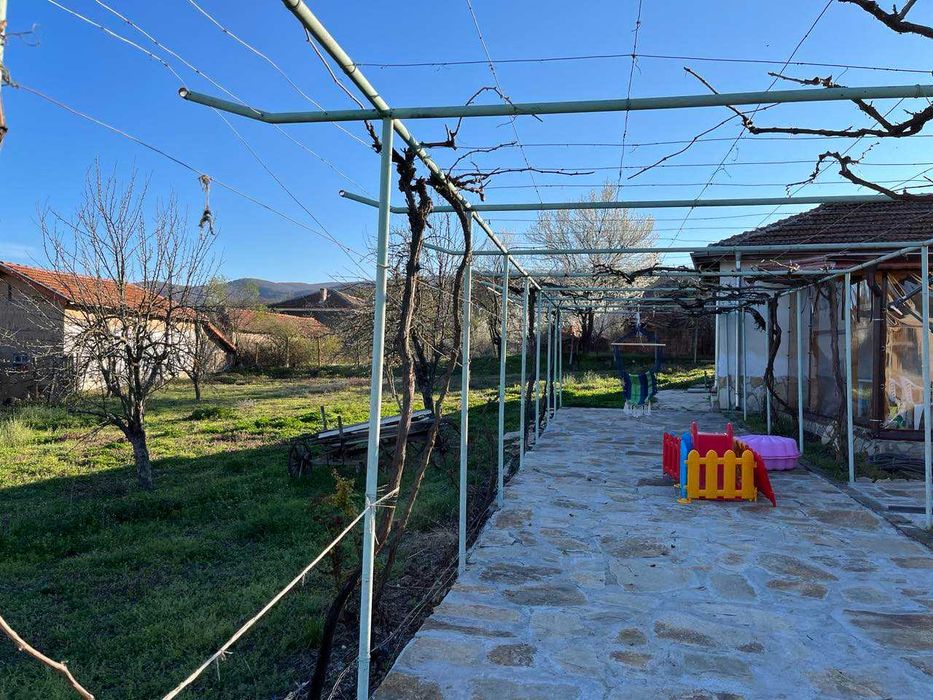 Продава се Къща в с. Бориславци, Област Хасково - 120 кв.м за 574 €/кв.м - Снимка #1