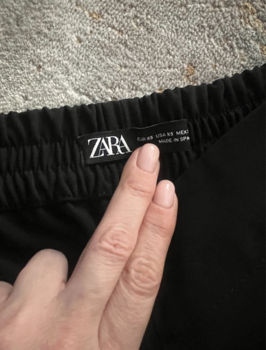 Pantaloni Zara drepti