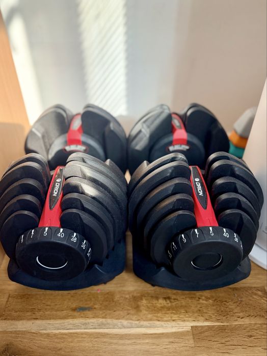 Регулируем дъмбел 2–40 кг с поставка – нов, неизползван