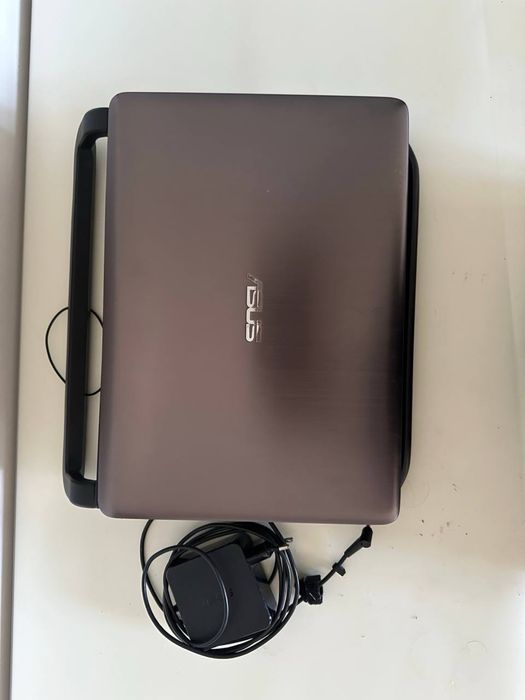 Ноутбук  Asus