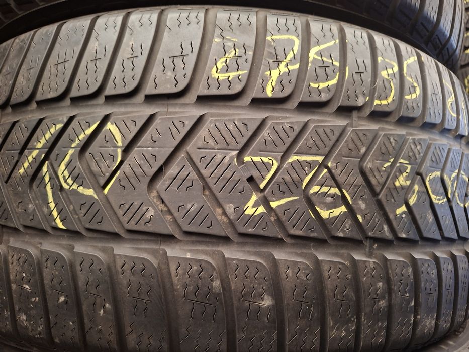 4 anvelope 275/35 R21 Pirelli