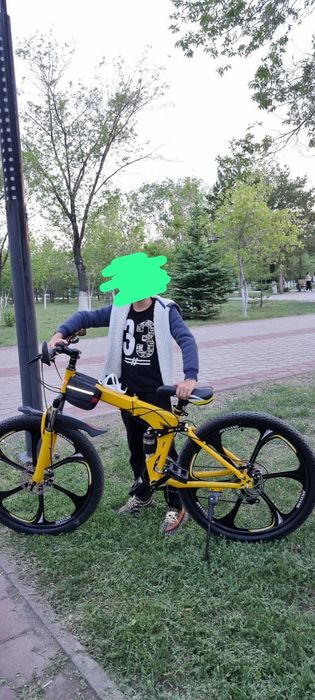 Складной велосипед с титановыми дисками