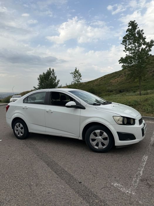 Продается машина Chevrolet Aveo