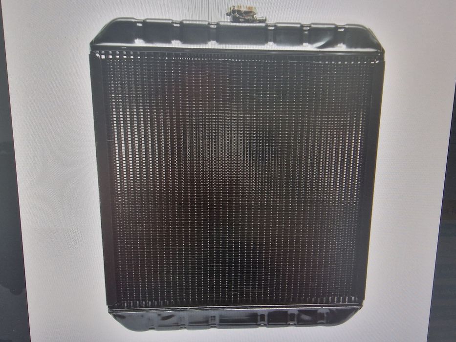 Radiator răcire din cupru dimensiuni 620x550mm lățime și 67 mm grosime