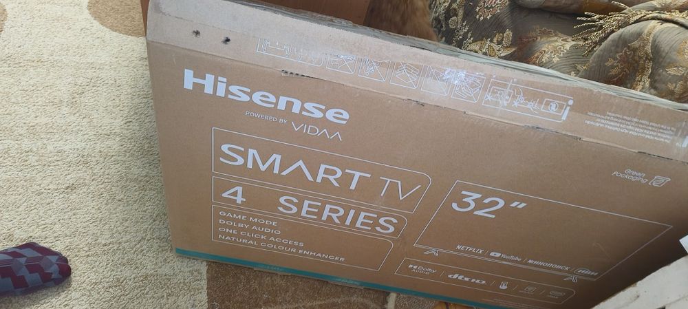 Продается комплект диван с двумя креслами