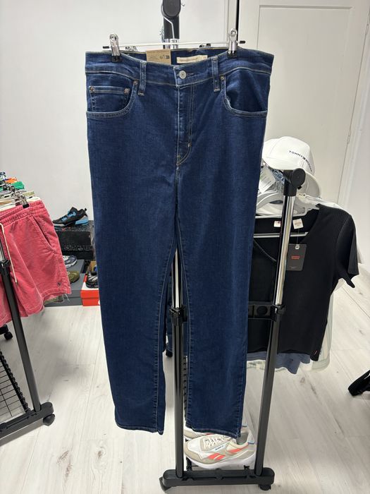 Levi’s 724 High Rise Slim Straight Чисто нови с етикети