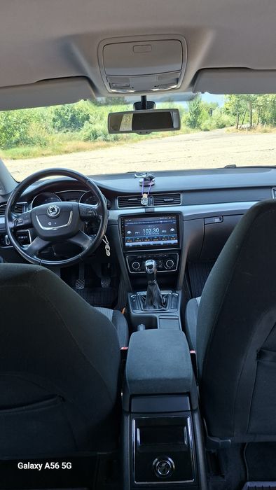 Vând Skoda Superb 2