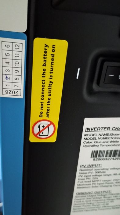 Invertor hibrid  sigilat 6,2kw fabricat in februarie 2026 și achiziționat în iunie2026 l-am folosit doar o lună de zile este ca și nou