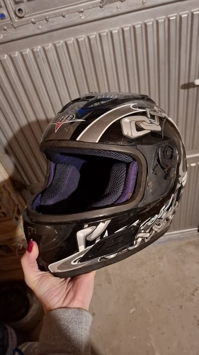 Черна маска за мотор