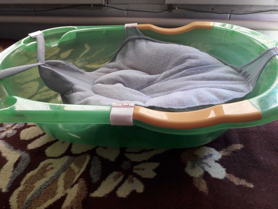 Продам ванночку для купания
