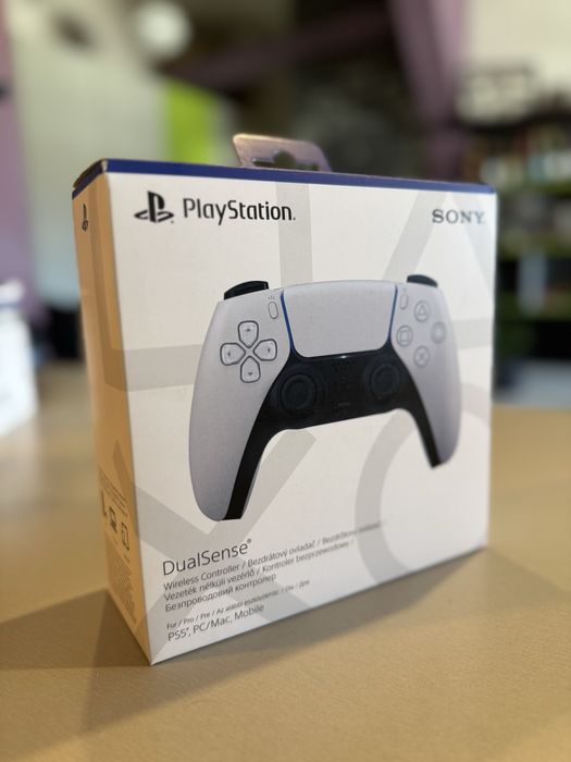 Sony DualSense Controller