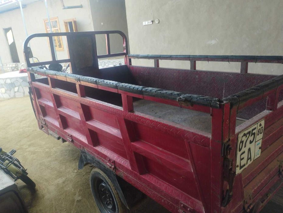 Муравей сотилади