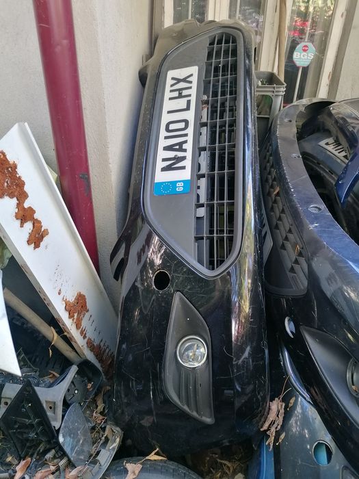 Bara fata capota aripa far trager Ford Focus