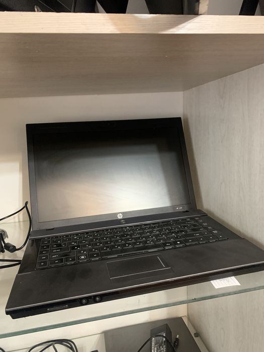 Ноутбуки разных моделей.