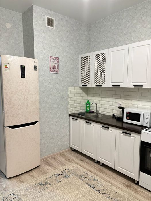 Посуточно квартира на Береке