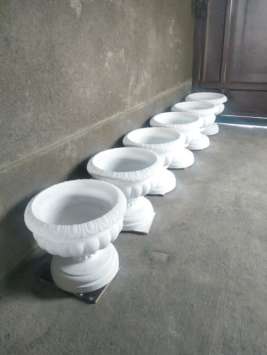 Продам вазоны для цветов