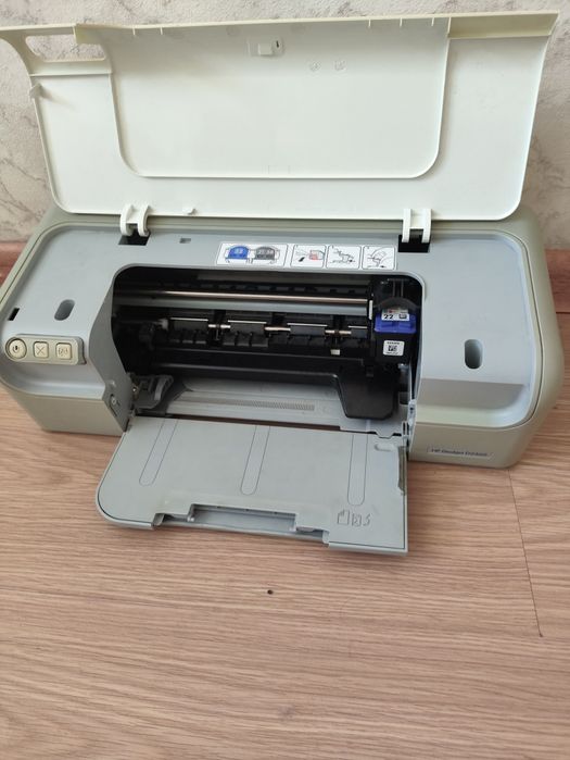 Продам принтер HP Deskiet, серый Р2300