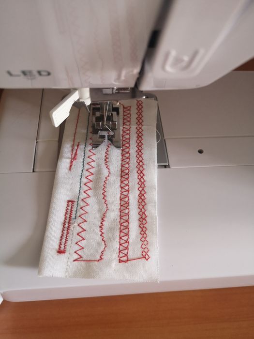 Швейная машинка Чайка.