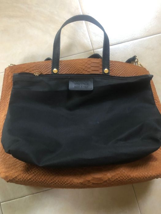 Велурена чанта - Made in Italy