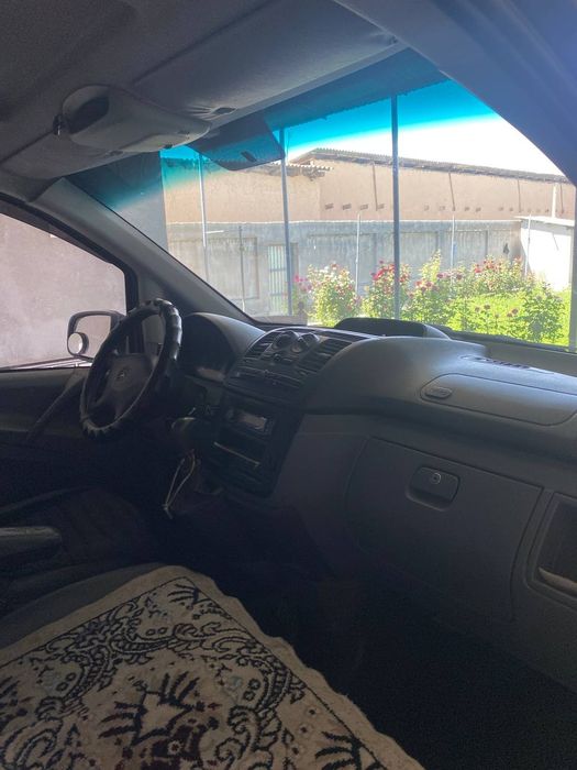 Mercedes benz vito