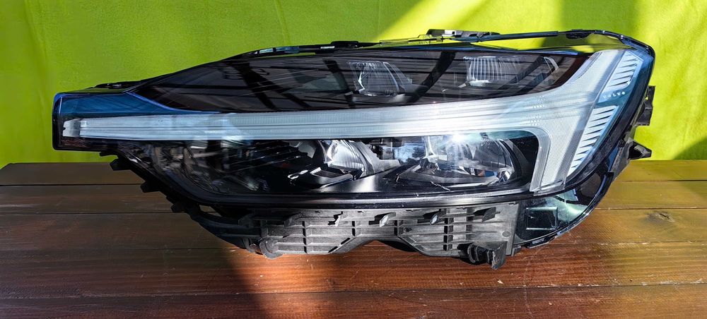 Фар за Volvo XC60 Full LED / Волво ХЦ60 Фул ЛЕД