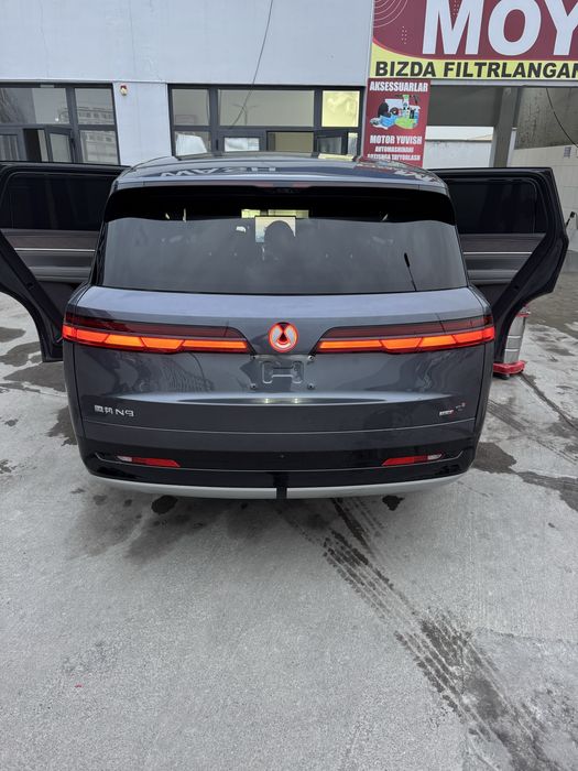 Denza N9 /4600km probeg