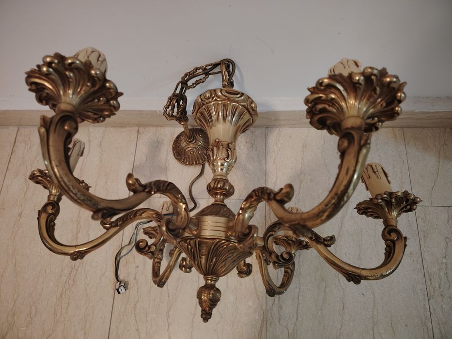 Superb candelabru din bronz masiv in stil francez cu 6 brate ,piesa cu