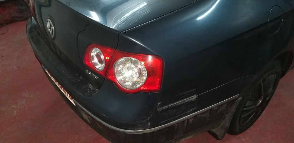 Faruri si stopuri (lampă spate)Vw Passat 2006