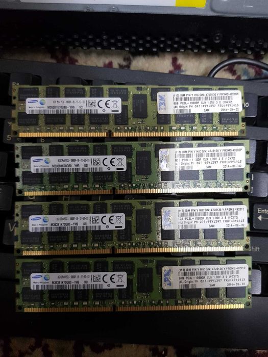Memorie Ram Server Ddr3 ECC REG 8 GB SK HYNIX 12800R M393B1K70QB0-YH9 HMT41GR7AFR4A HMT31GR7CFR4A SAMSUNG 10600R M393B1K70QB0-YH9