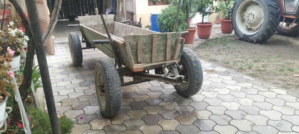 Remorca Tractor