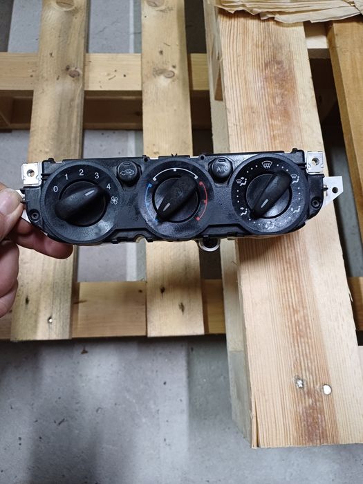 Ansamblu ștergătoare Închizătoare capota usa rezervor ford focus