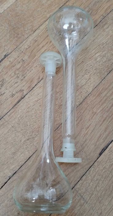 Колби обем 50 ml и температура на калибриране 20°C