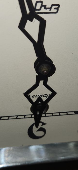 Kolleksionniy Yantar SSSR devor osma soat 1961-yil