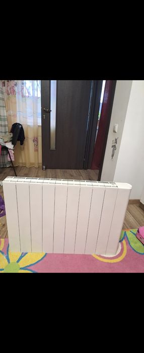 Caloriferul electric in stare foarte bună