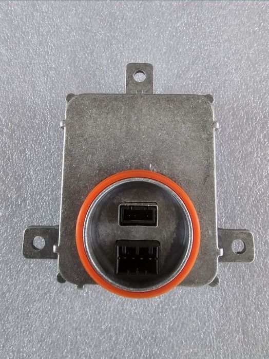 Droser Balast Xenon 8k0941597b
Droser balast xenon Audi .
Produs nou.