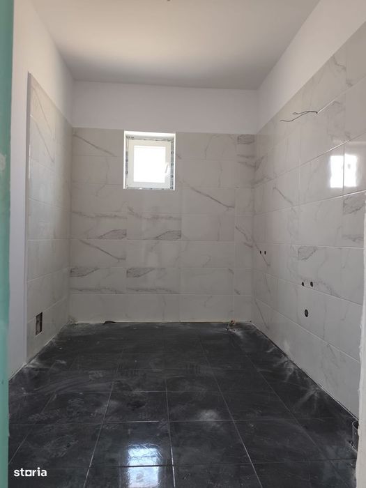 FARA COMISIOANE casa cu 4 camere 2 bai terasa regim PARTER la cheie