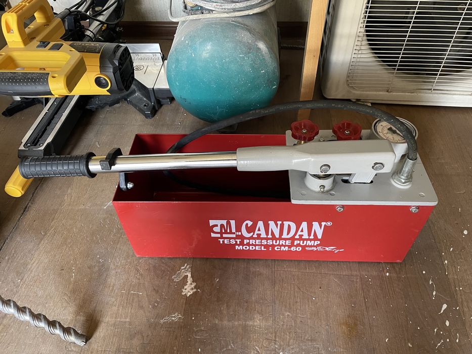 Аренда ручной опрессовщик, опрессовочный насос прокат