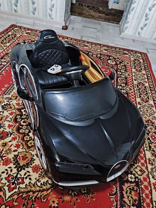 Bugatti Veyron детская электромашина