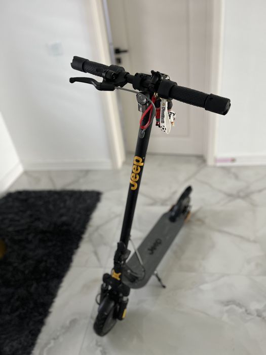 Trotineta electrica Jeep