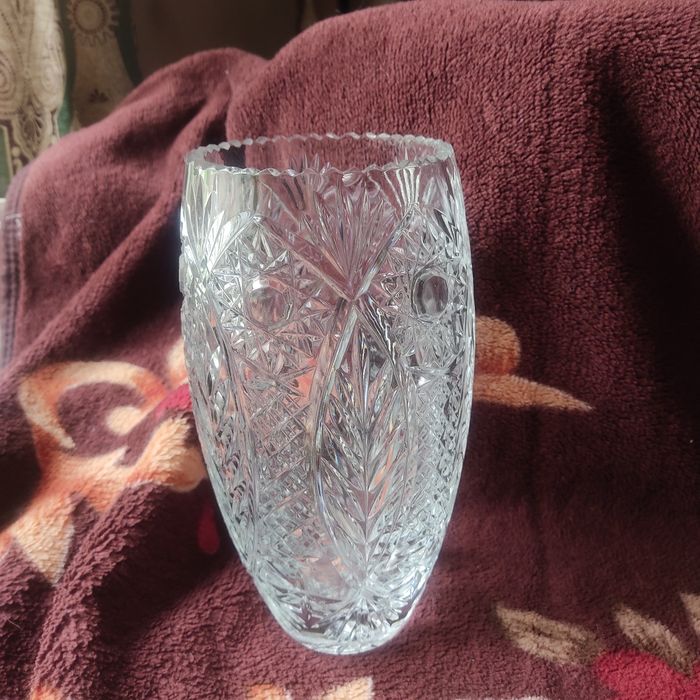 Вазы хрустальные