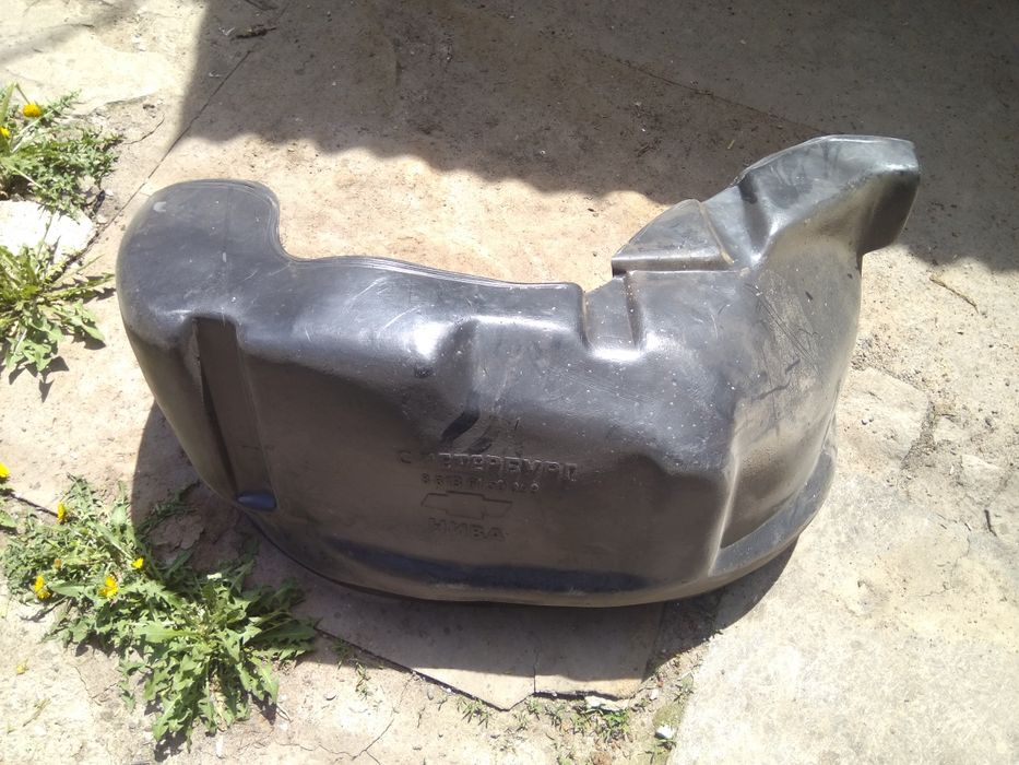 Подкрылки Шевроле Нива