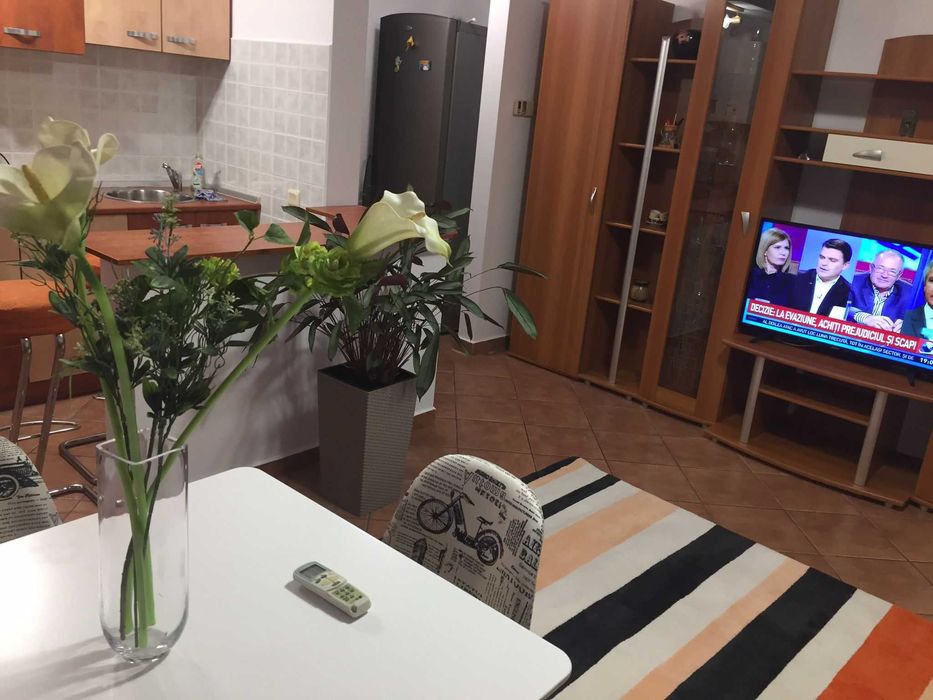 Apartament de închiriat – 2 camere