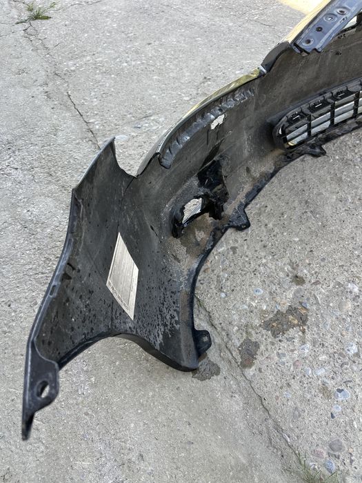 Бампер передний Camry 40